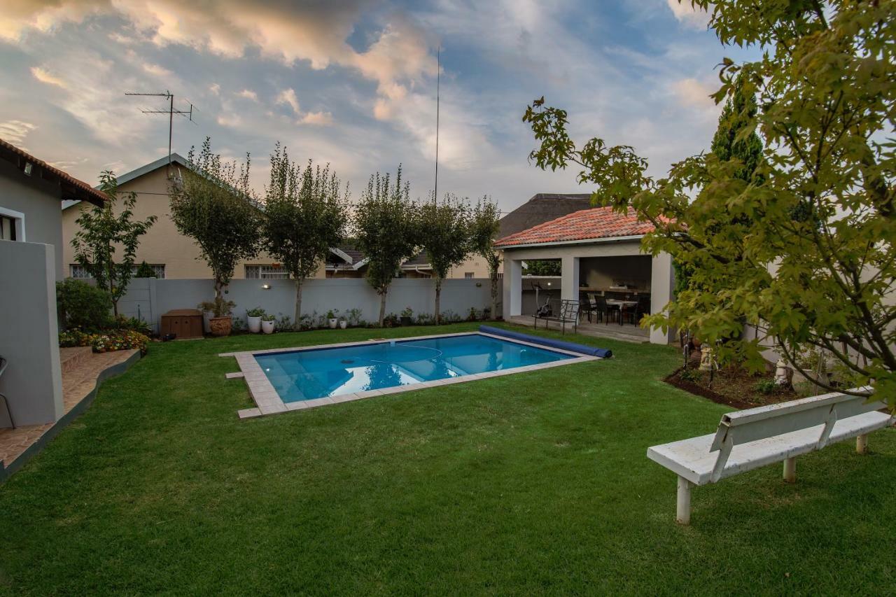 Angelica Guest House Boksburg Exteriör bild